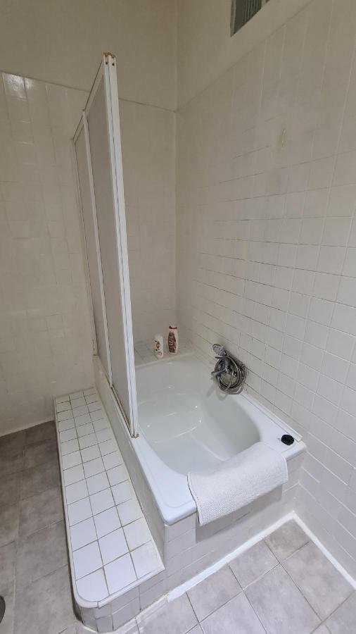 לינה וארוחת בוקר נאפולי Casa Adelaide מראה חיצוני תמונה